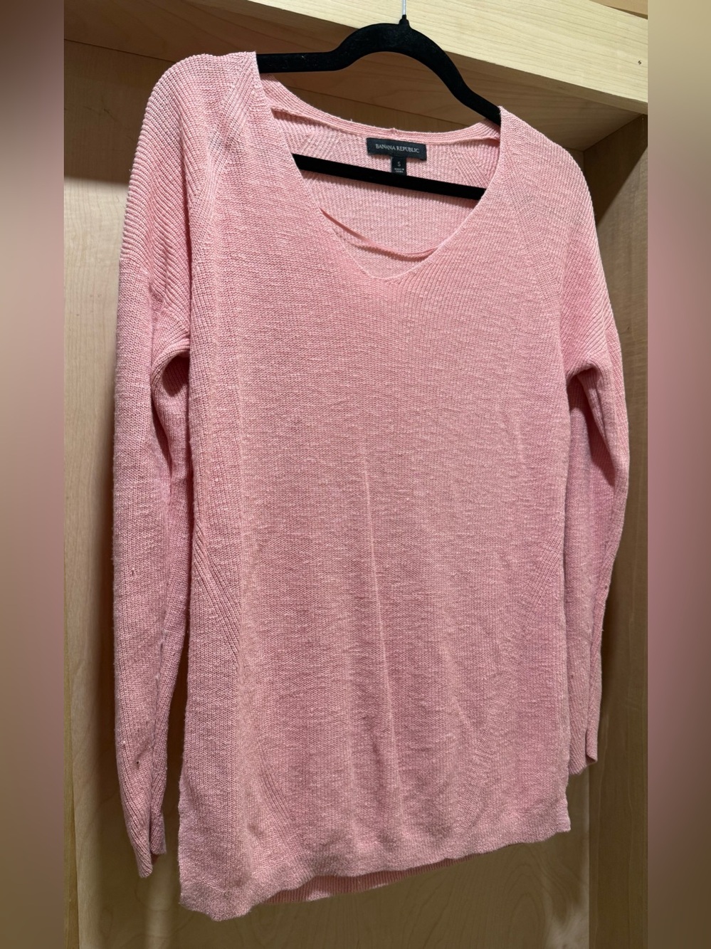 Banana Republic Light Pink V-Neck Knit Sweater